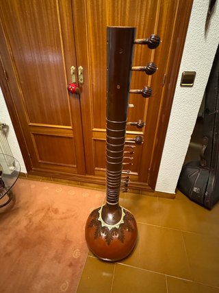 Sitar de estilo Ravi Shan. Instrumento musical