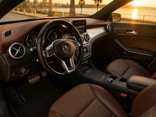 Mercedes-Benz GLA (H247) 2014