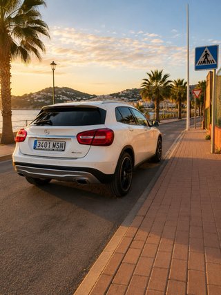 Mercedes-Benz GLA (H247) 2014