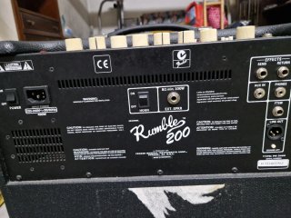 Amplificador Bajo Fender