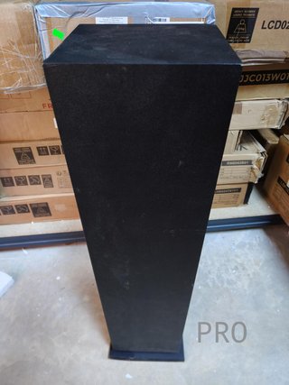 Altavoz de suelo