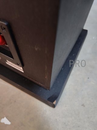 Altavoz de suelo