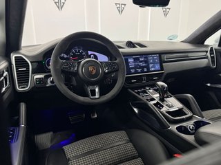 Porsche Cayenne Coupe Turbo 4.0 V8 550cv