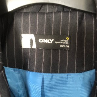 Blazer Only Negro Rayas Finas