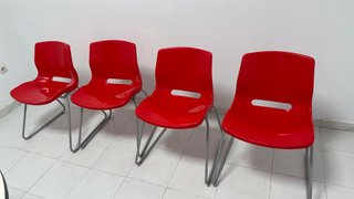 4 Sillas Rojas