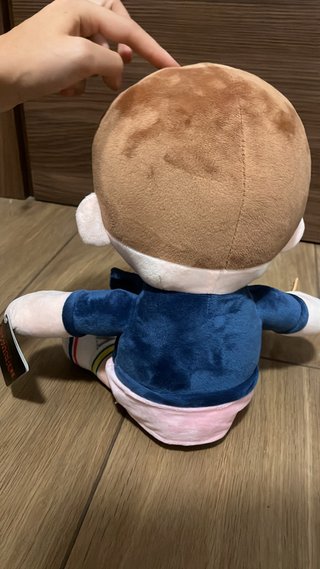 Peluche Eleven Stranger Things con Gofre