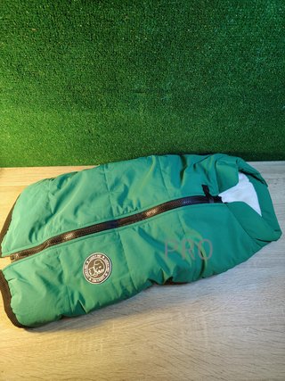 Abrigo impermeable para perros con arnés