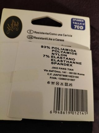 Boina de punto gris se regalan calcetines