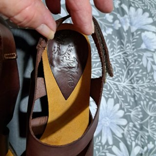 Sandalias de cuero marrón Talla 39