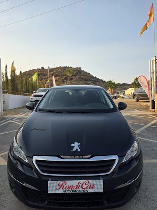 Peugeot 308 2016