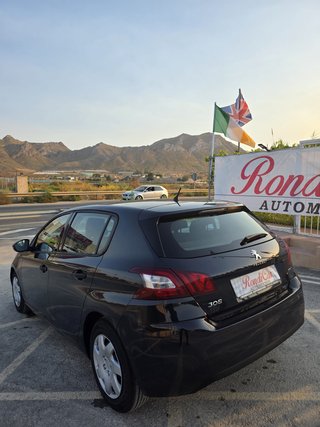 Peugeot 308 2016