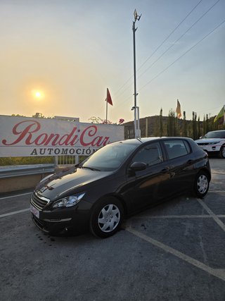 Peugeot 308 2016