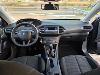 Peugeot 308 2016