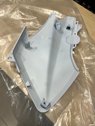 Tapa frontal superior izquierda YAMAHA XMAX
