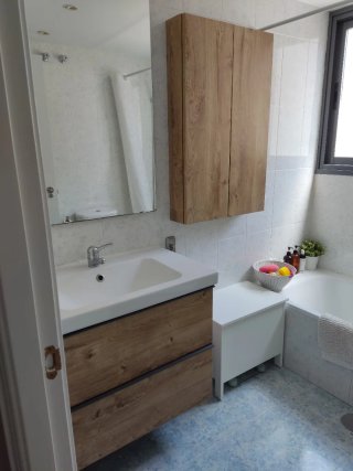 Mueble de baño Ikea madera