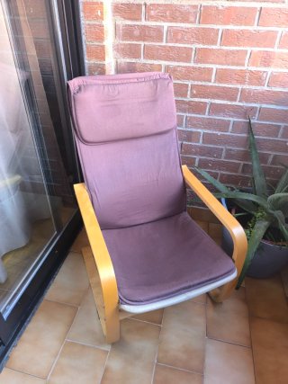 Silla Poäng madera y tela