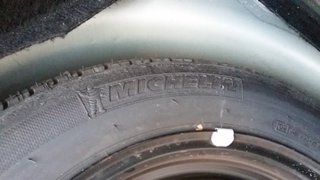 Neumático Michelin 185/60 R15 88H (Nuevo)