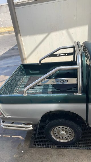 Mitsubishi L 200 2001