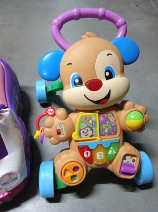 Coche correpasillos Doctora Juguetes Disney