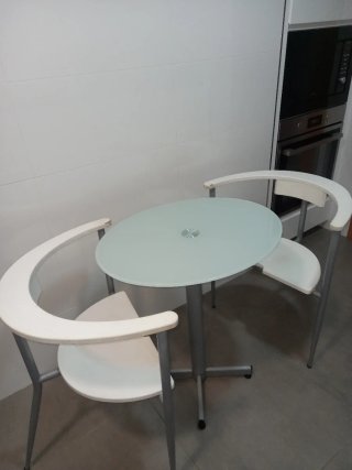 Mesa redonda cocina con 2 sillas