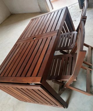 Mesa y Sillas de Terraza Madera