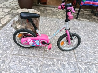 Bicicleta infantil rosa 3-5 años, con ruedines