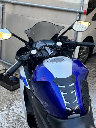 Yamaha YZF R3 2015 Azul y Plata, moto deportiva