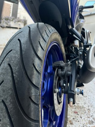 Yamaha YZF R3 2015 Azul y Plata, moto deportiva