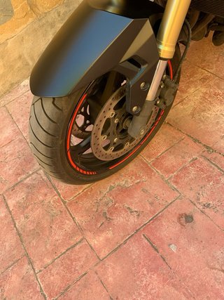 Suzuki GSR 750 Naked Negra mate