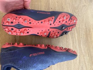 Botas de futbol multitaco Decathlon Talla 34