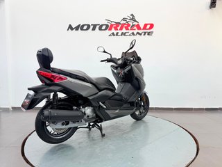 Yamaha XMAX 125