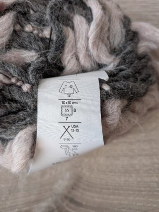 9 ovillos Katia Polo Sur + 2 regalo
