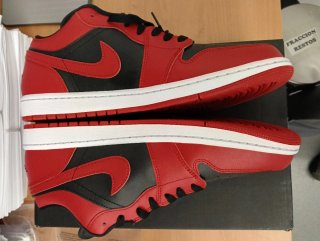 Zapatillas Jordan 1 Low Rojas y Negras