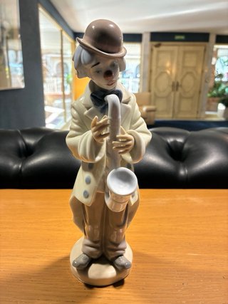 Figura Lladró payaso saxofonista