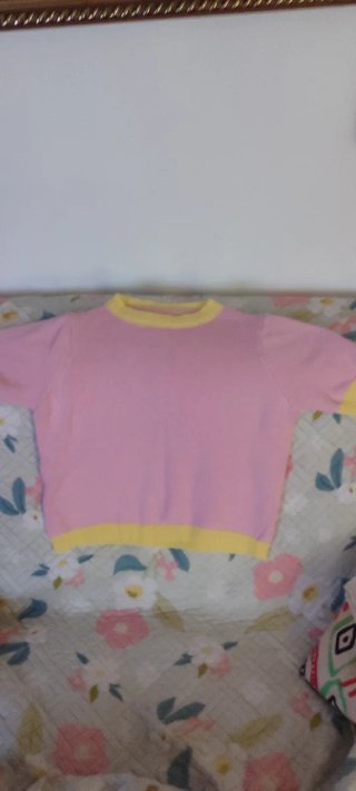 Jersey corto de punto rosa y amarillo