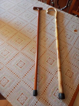 Bastón y garrote de madera