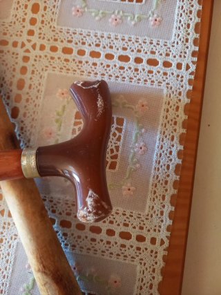Bastón y garrote de madera