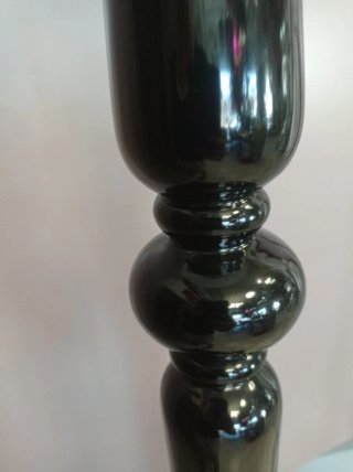 Lampada da terra in legno laccato nero