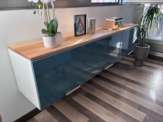 Mueble de salón suspendido