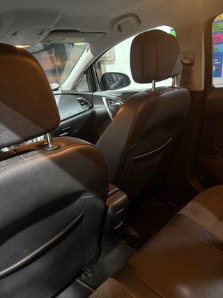 Opel Astra 2011