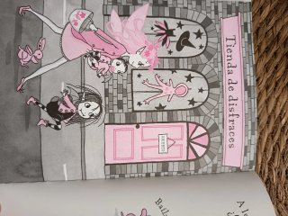 Isadora Moon celebra su cumpleaños / Isadora Mo...