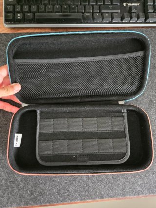 Funda Nintendo Switch Negra con Cremallera