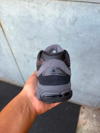 New Balance 2002r Scarpe Uomo Nero Grigio