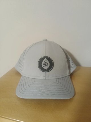 Gorra Melin Gris premium cap sin uso, como nueva.