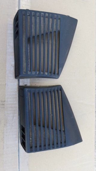 Altavoces y tapas salpicadero VW Golf 2 Originales