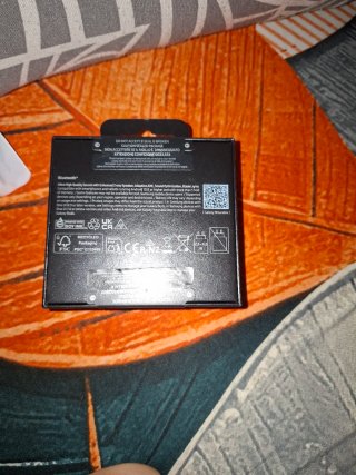 Samsung Galaxy Buds 3 Pro + Funda protectora.