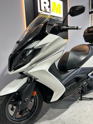 Kymco Superdink 125 Maxi Scooter