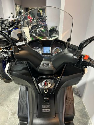 Kymco Superdink 125 Maxi Scooter
