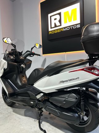 Kymco Superdink 125 Maxi Scooter