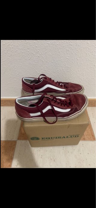 Zapatillas Vans Talla 42.5 Rojas